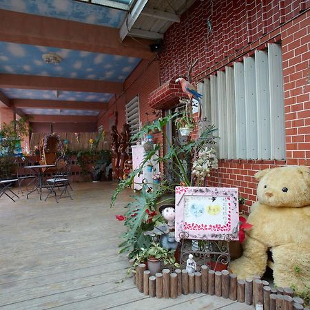 Love In Pearl Hostel Yilan Exterior photo